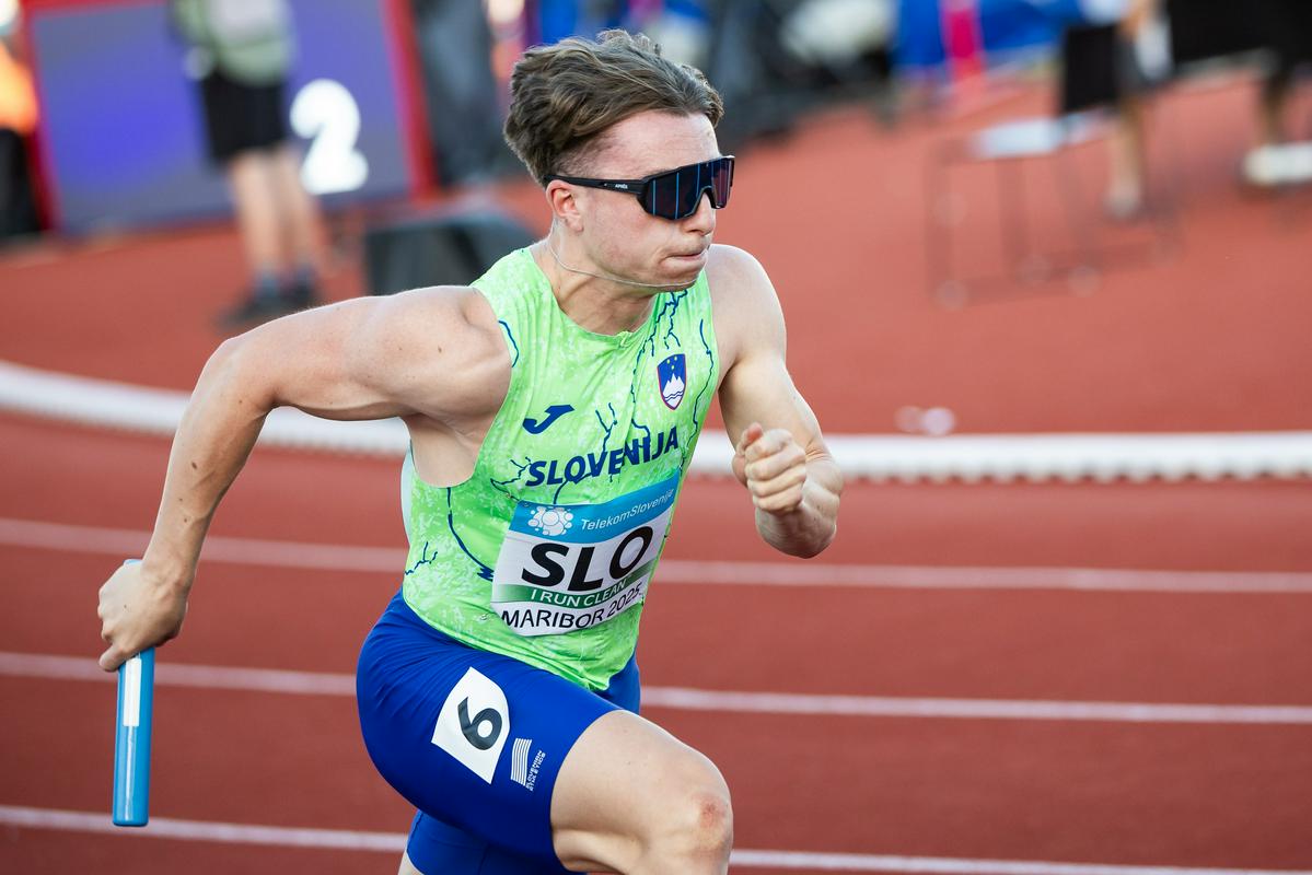Slovenska štafeta 4 x 100 m z državnim rekordom tik pod stopničkami v Bergnu