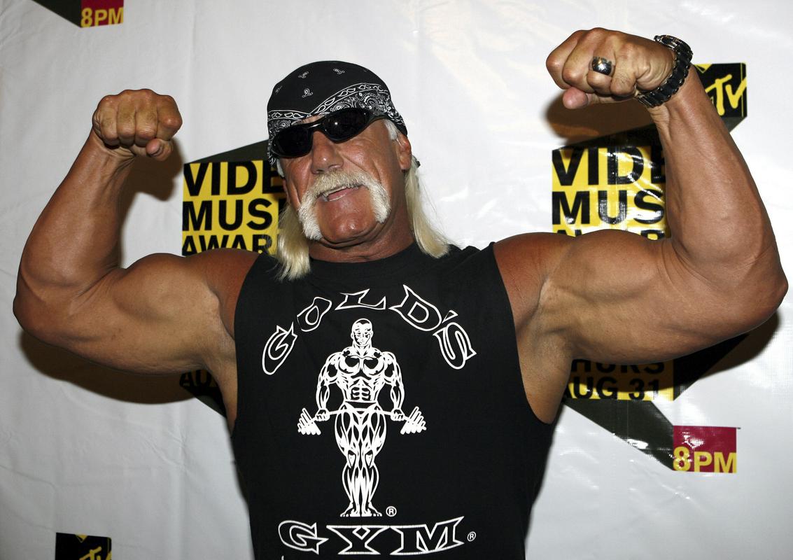 Umrl je zvezdnik ameriške rokoborbe Hulk Hogan