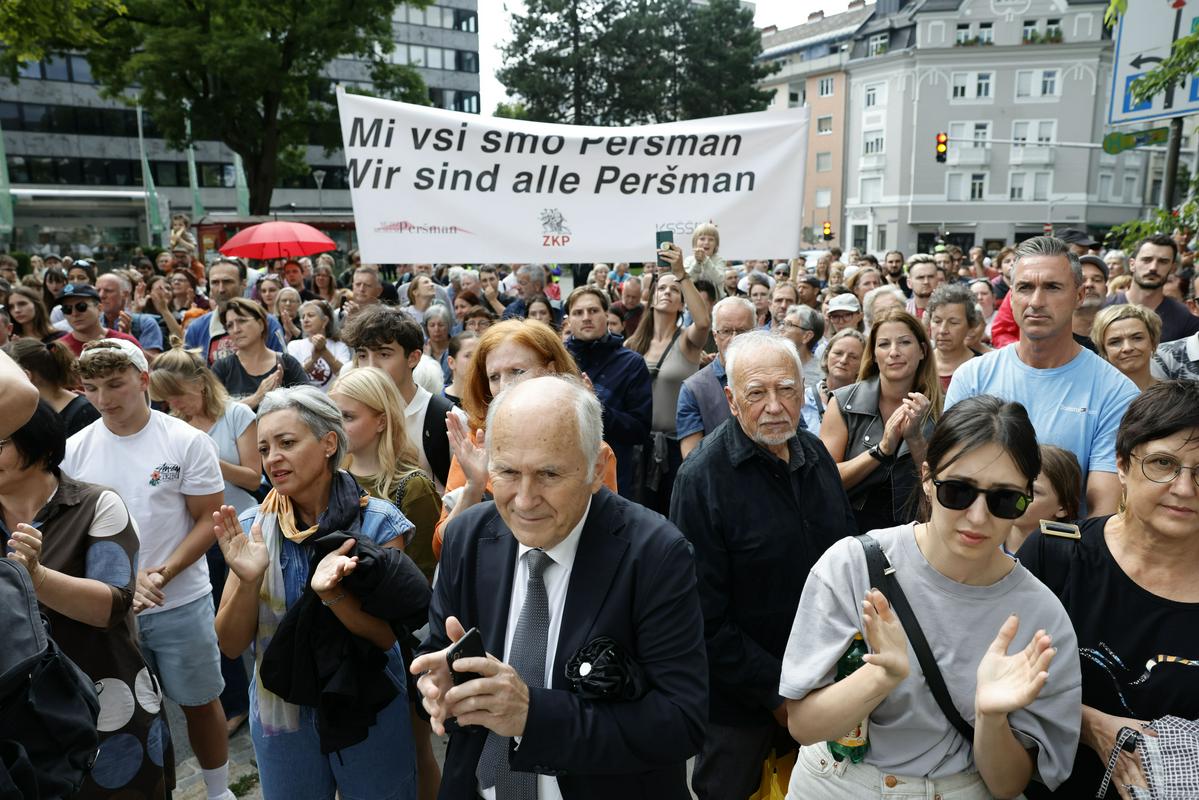 Slovenski in avstrijski pisatelji: Napad pri Peršmanu razumemo kot zavržno dejanje sovraštva