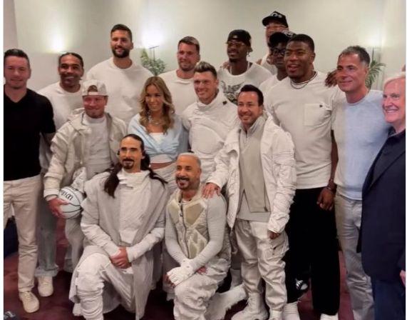 Luka Dončić podpis triletne pogodbe praznoval s "svojo najljubšo fantovsko zasedbo" Backstreet Boys