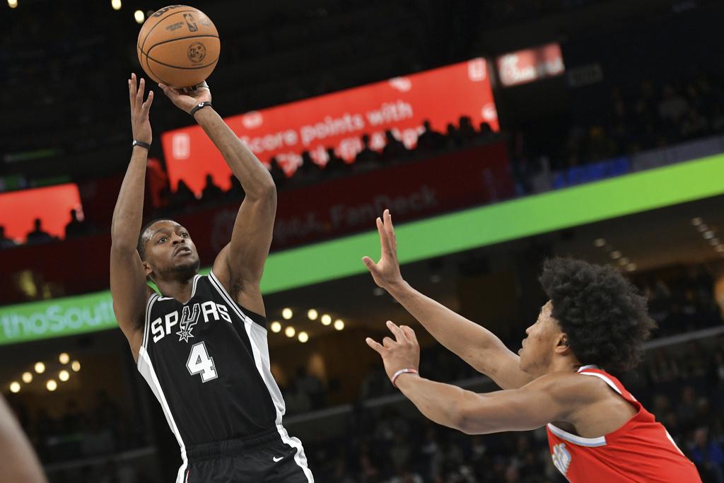 De'Aaron Fox podpisal s Spursi štriletno maksimalno pogodbo