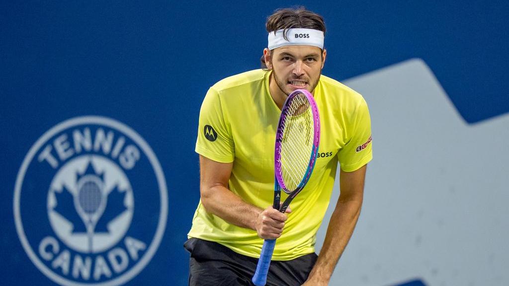 Fritz in Shelton po dveh nizih v polfinale