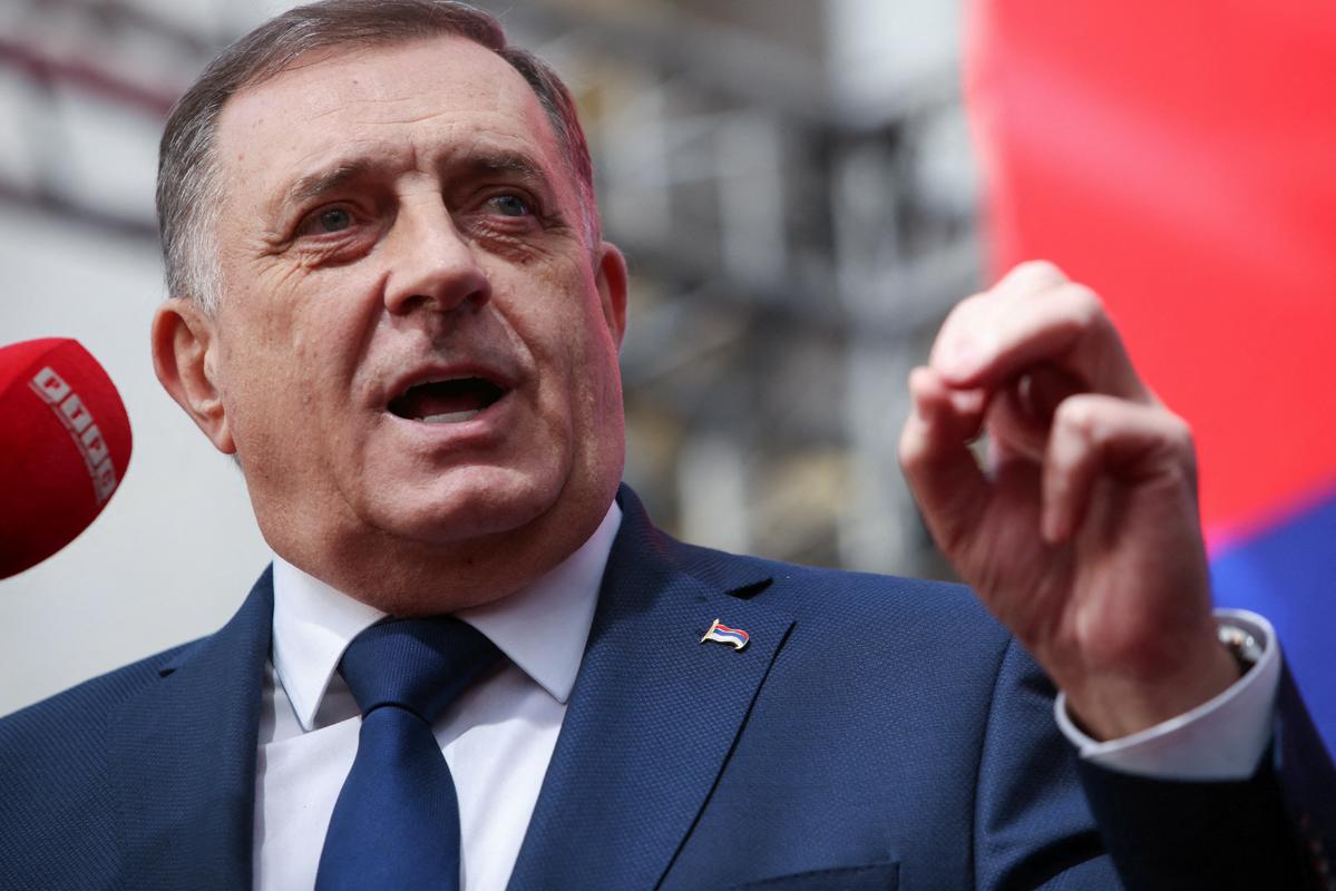 Volilna komisija v BiH odvzela predsedniški mandat Dodiku
