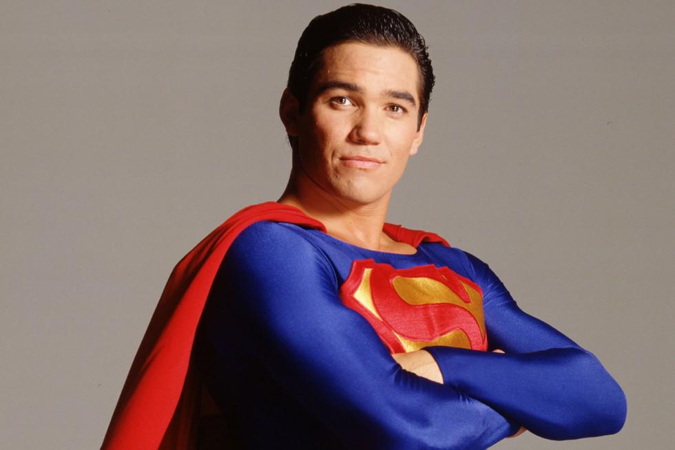 "Superman" Dean Cain v podporo Trumpovi protipriseljenski politiki med agente zloglasne agencije ICE