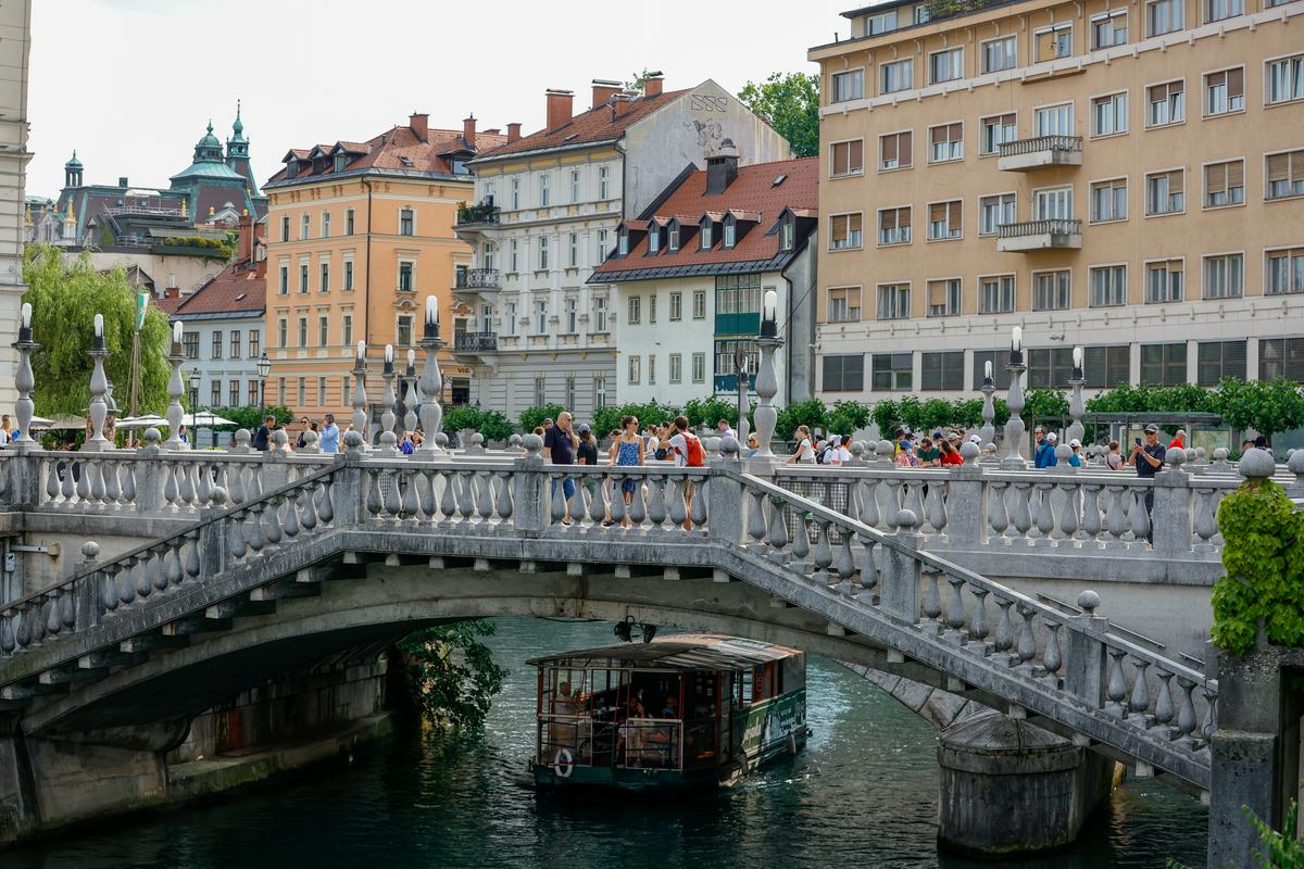 Na vodilnih destinacijah letošnja turistična sezona boljša od lanske