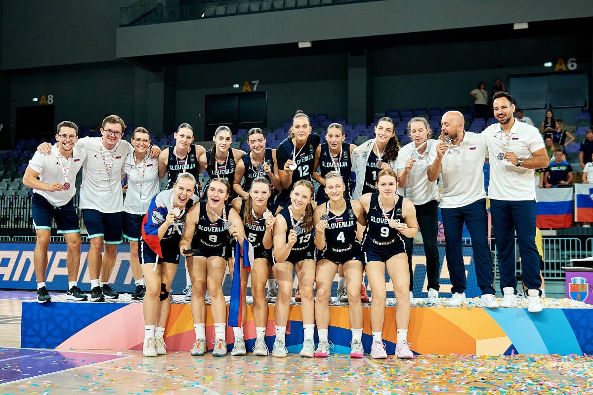 Slovenke srebrne na EP-ju do 16 let