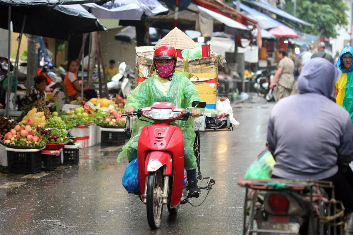 Vietnam pripravljen na evakuacijo več kot pol milijona ljudi zaradi tajfuna Kajiki