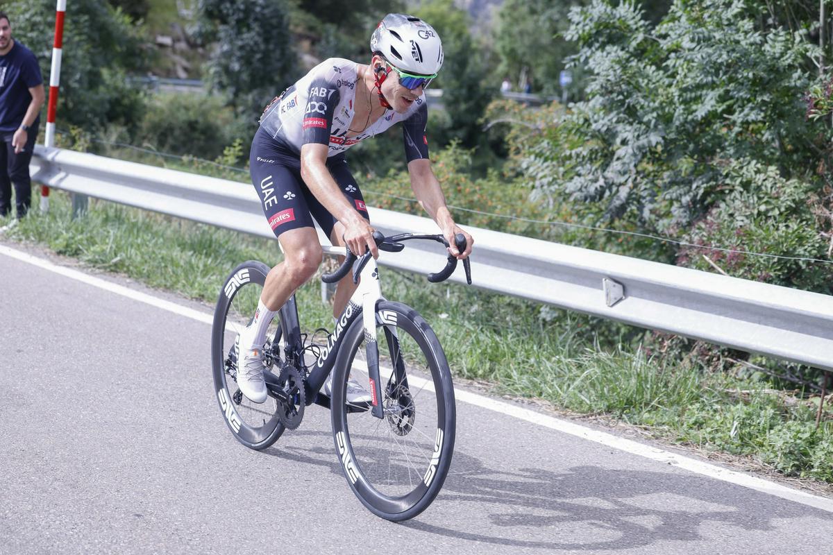 Juan Ayuso podpisal petletno pogodbo z ekipo Lidl-Trek