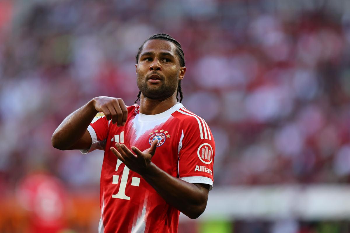 Bayern po vodstvu s 3:0 pošteno trepetal v Augsburgu