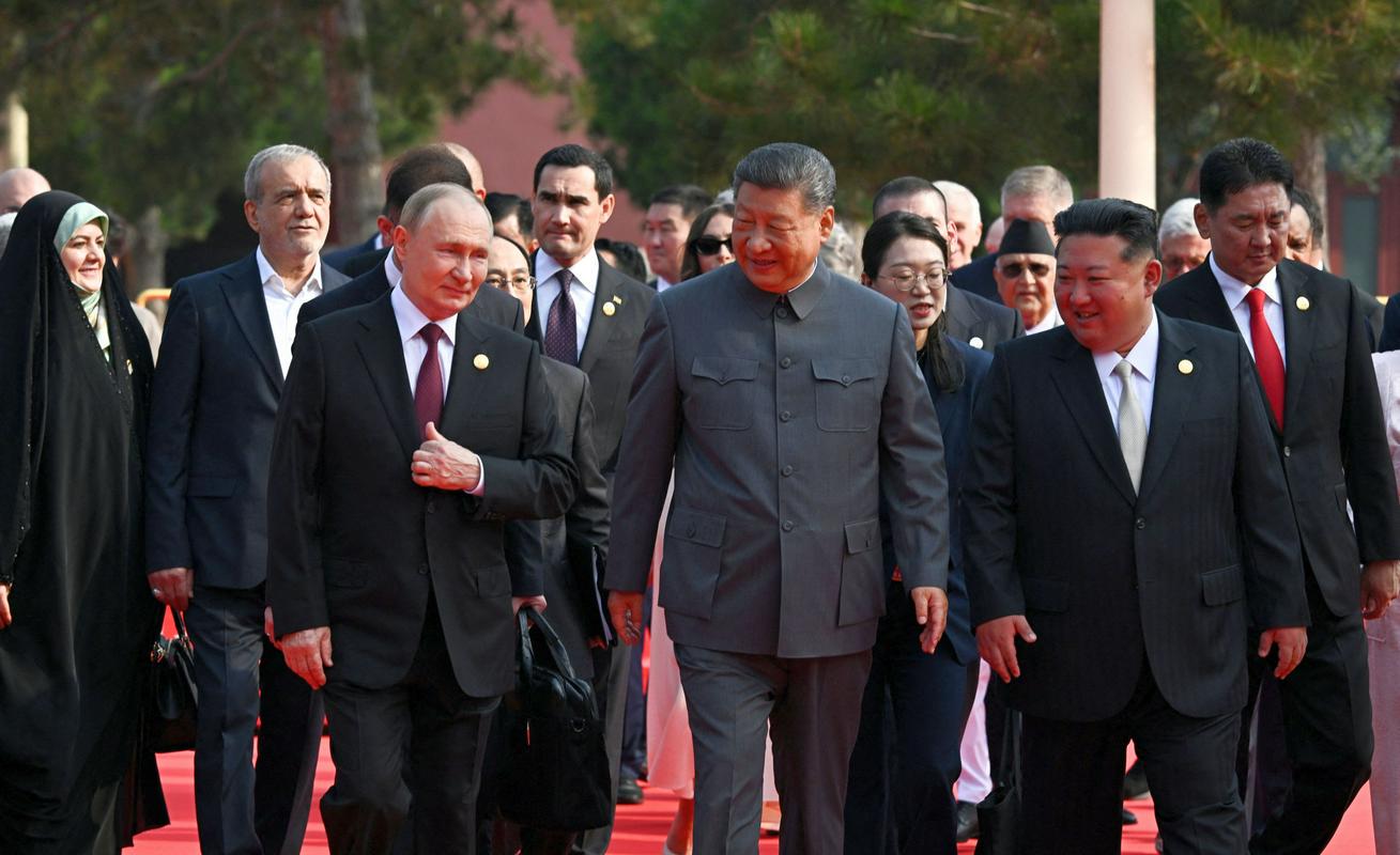 Šija in Putina ujeli med klepetom o presajanju organov, podaljševanju življenja in nesmrtnosti