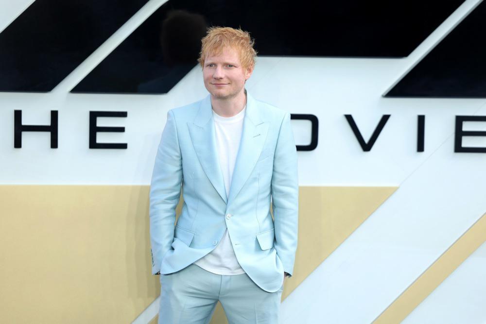Medtem ko zvezdniki zapuščajo ZDA, se Ed Sheeran tja (vsaj začasno) seli