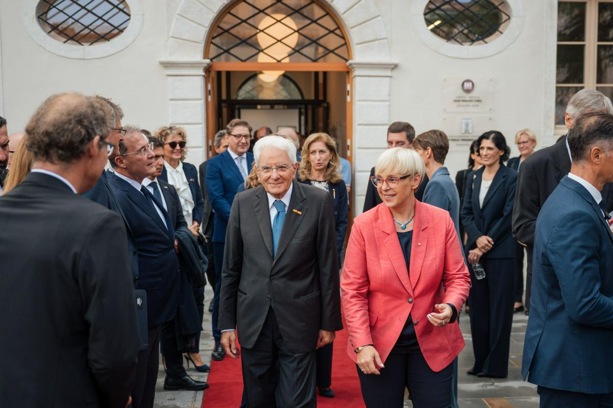 V prisotnosti Nataše Pirc Musar in Sergia Mattarelle odprli prenovljeno italijansko šolo