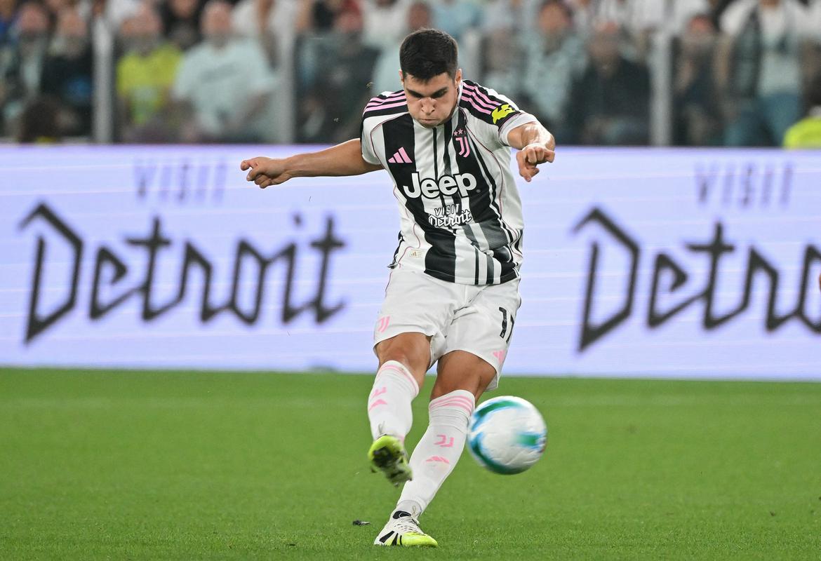 Sedem golov, zadela brata Thuram, Juventus pa osrečil 19-letni Črnogorec