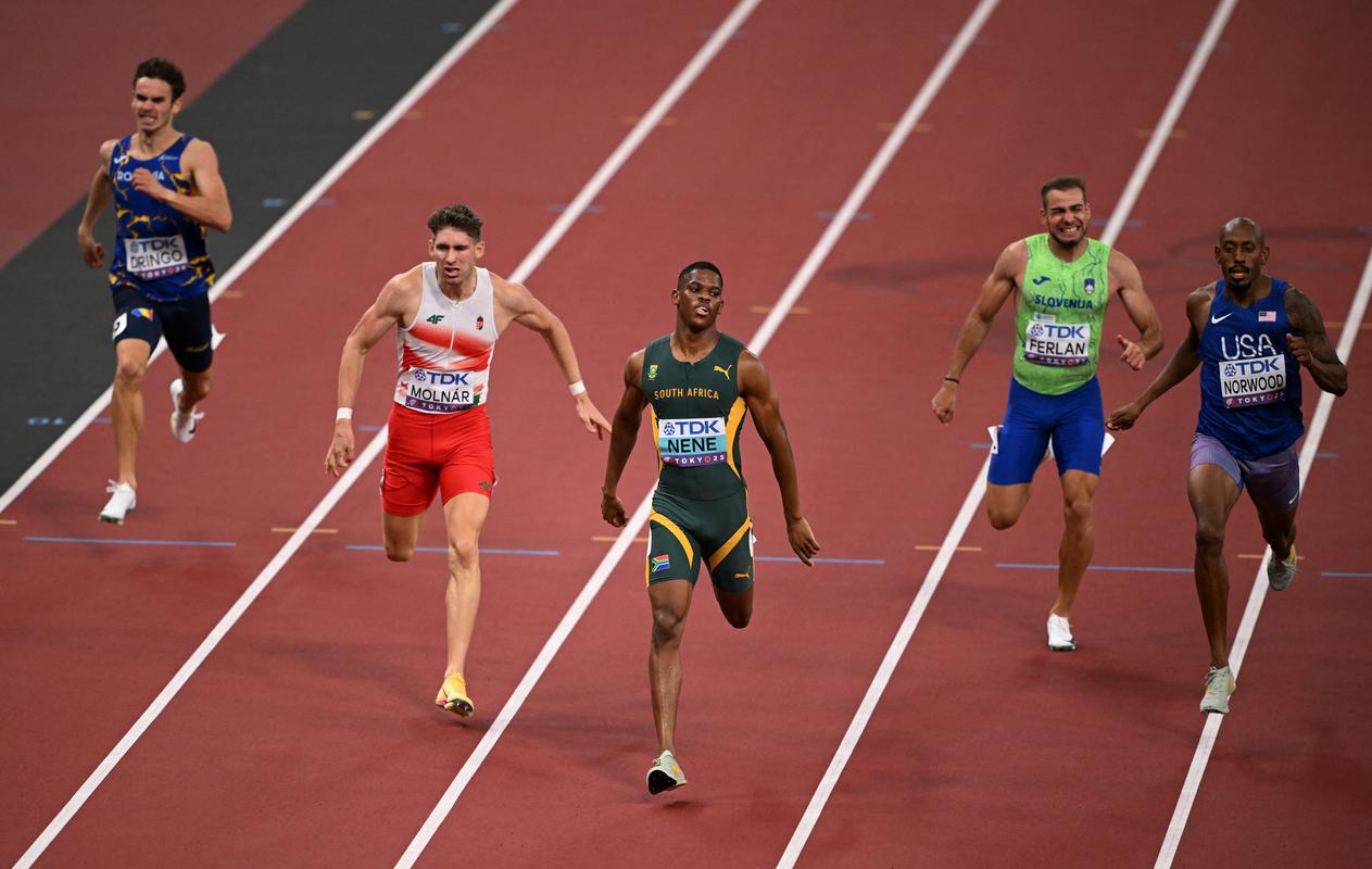 Ferlan v polfinalu na 400 m, Neja Filipič v kvalifkacijah troskoka