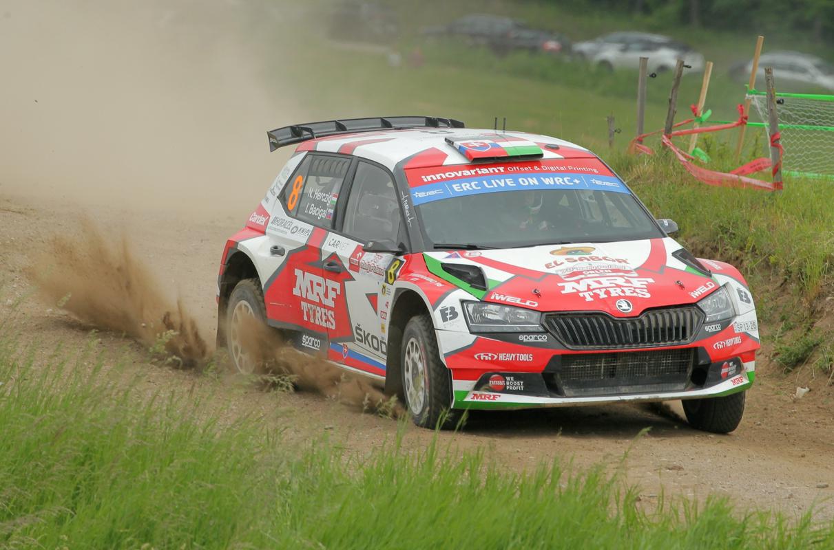 Madžar Herczig vodi po sobotnem delu relija v Novi Gorici, Turk drugi