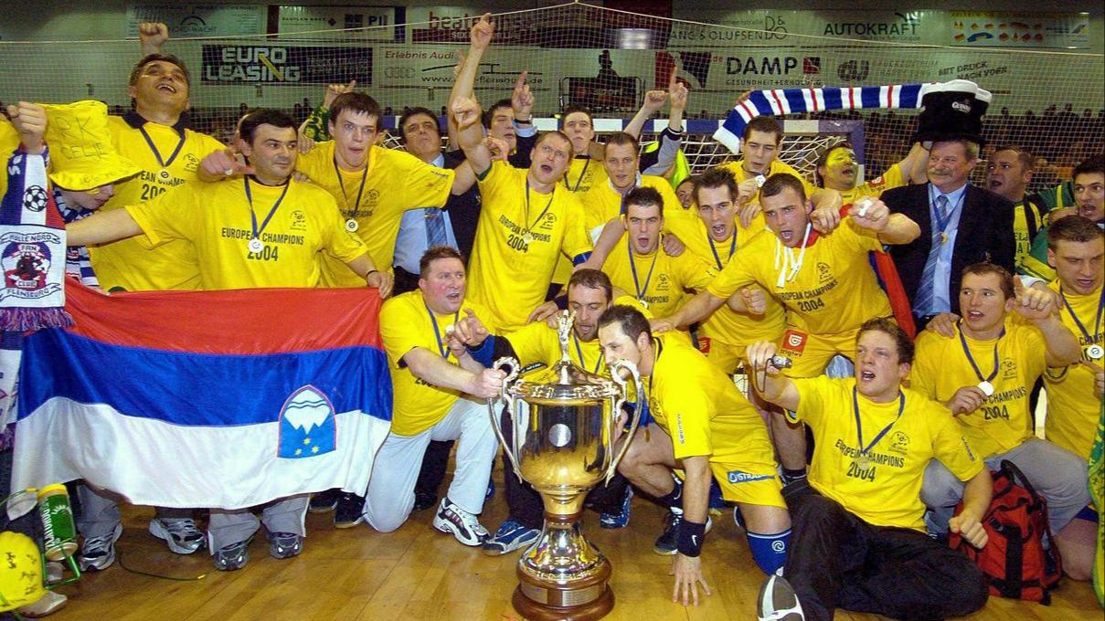 2004: Celjani od petih porazov v polfinalu do čudeža ob odprtju dvorane in končno Lige prvakov