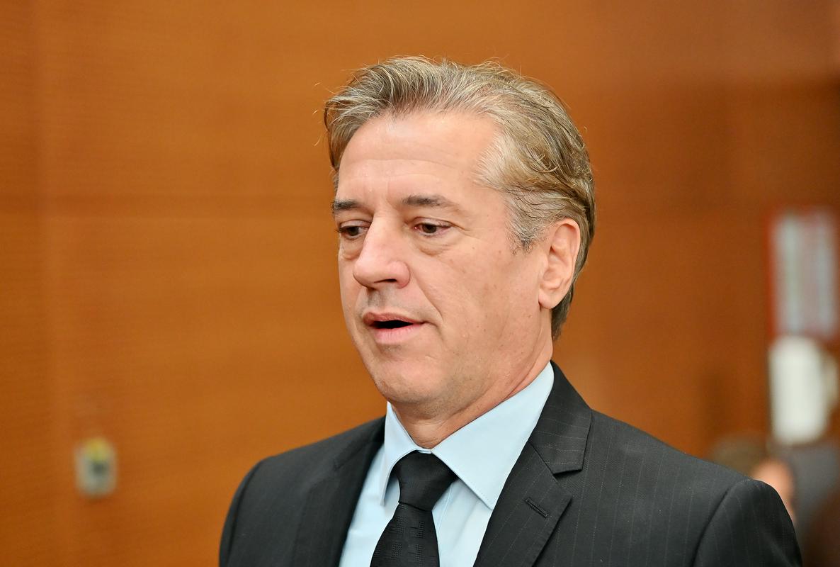 KPK v osnutku ugotovitev v zadevi Bobnar zožil očitke Golobu