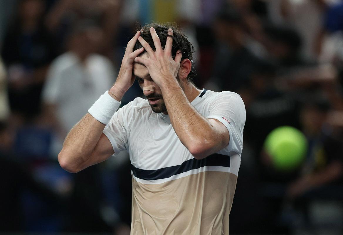 Presenečenje v Šanghaju: Vacherot premagal Đokovića!