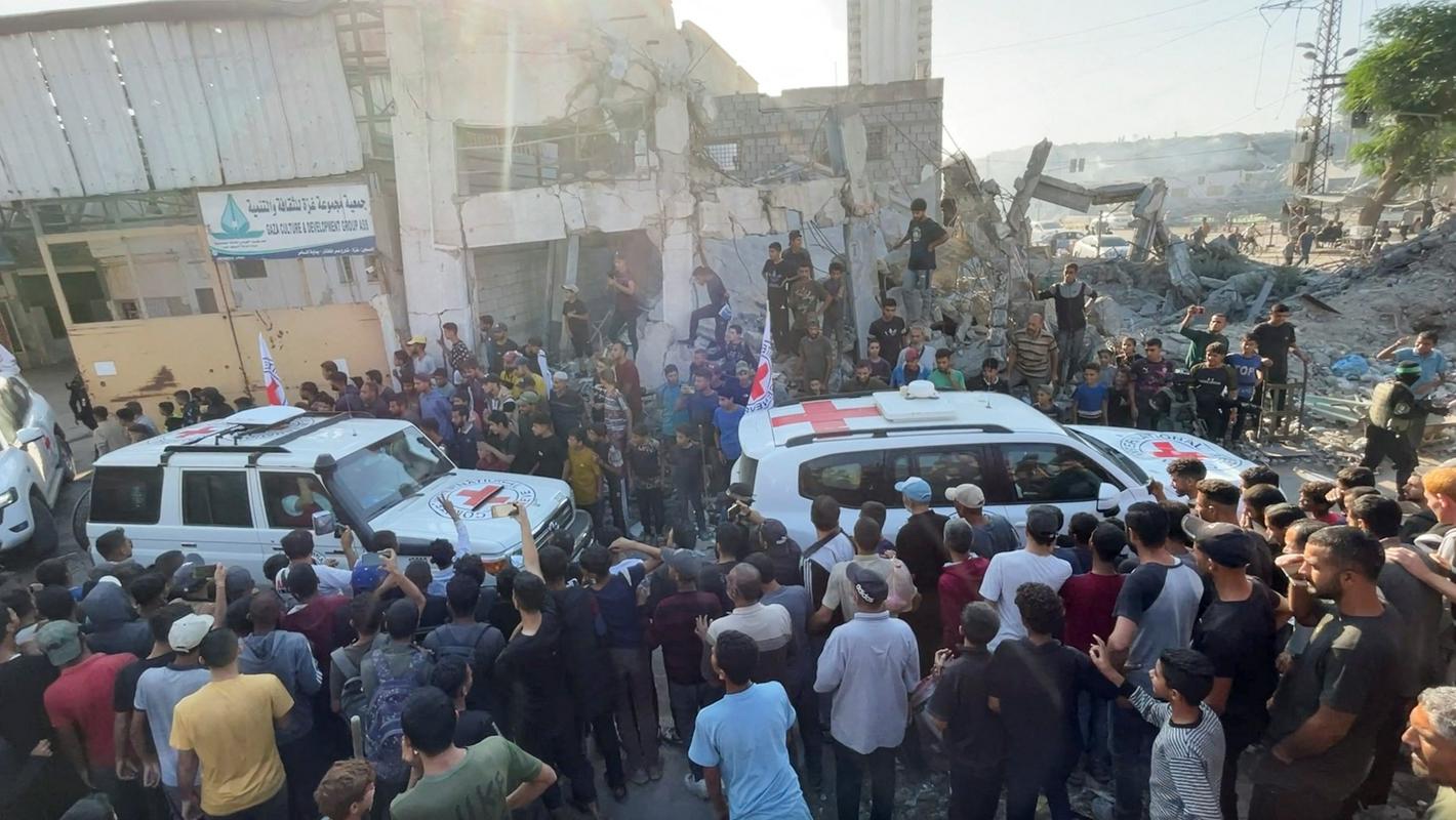 Dogovor se uresničuje, Hamas je izpustil prvih sedem izraelskih ujetnikov