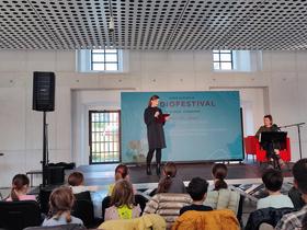 Otroci iz OŠ Poljane na Avdiofestivalu 2025. Foto: Tanja Mojzer