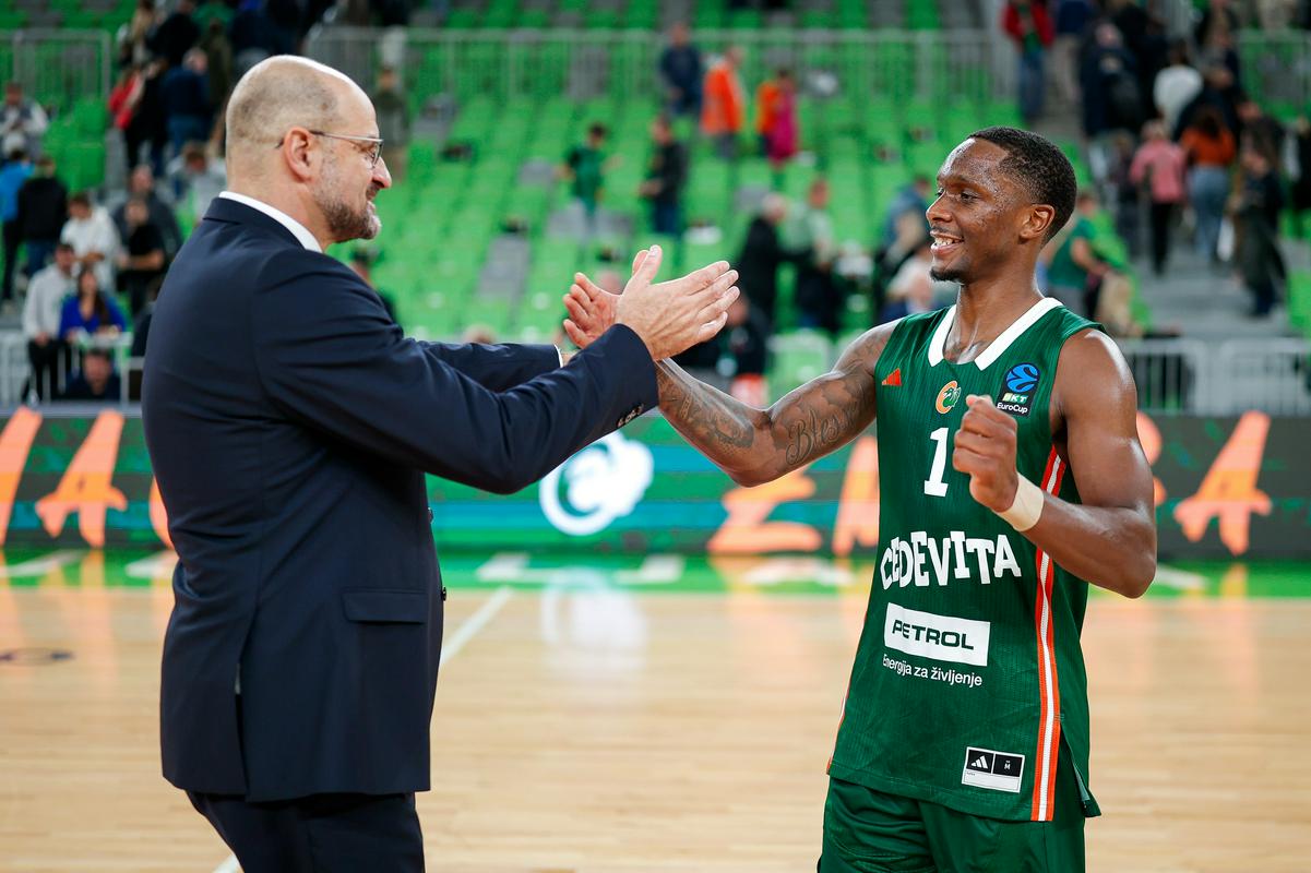 Ko je podpisal za Olimpijo, je bližnjim povedal, da odhaja v državo Luke Dončića