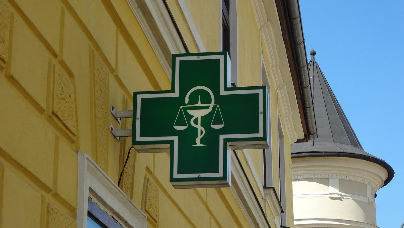 Hrvaško javno zdravstvo na robu zloma zaradi 800 milijonov evrov dolga do trgovcev z zdravili