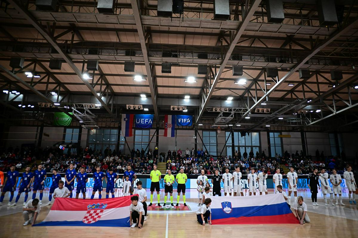 Poraz Slovenije na Hrvaškem