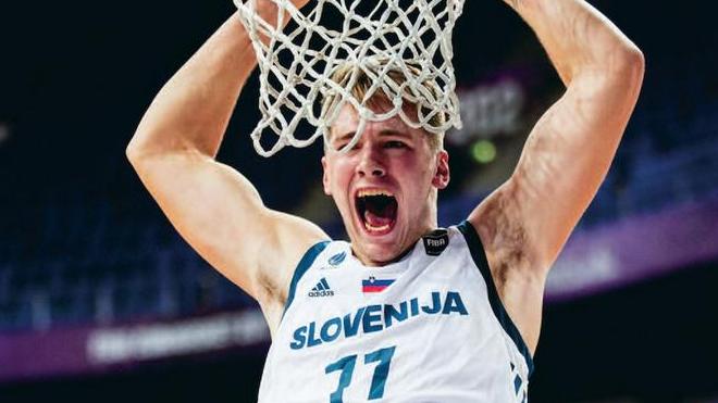 Primož Repar: 77: Osrečenost v času Luke Dončića