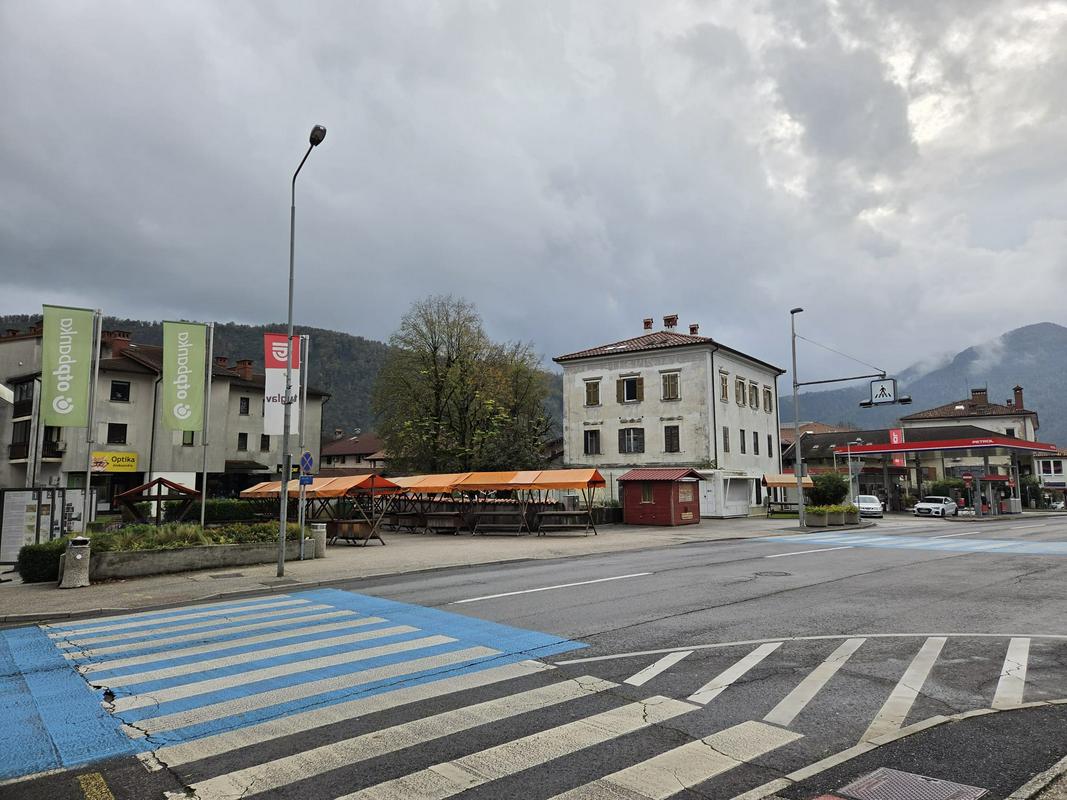 Tolminska tržnica do maja v prenovljeni podobi