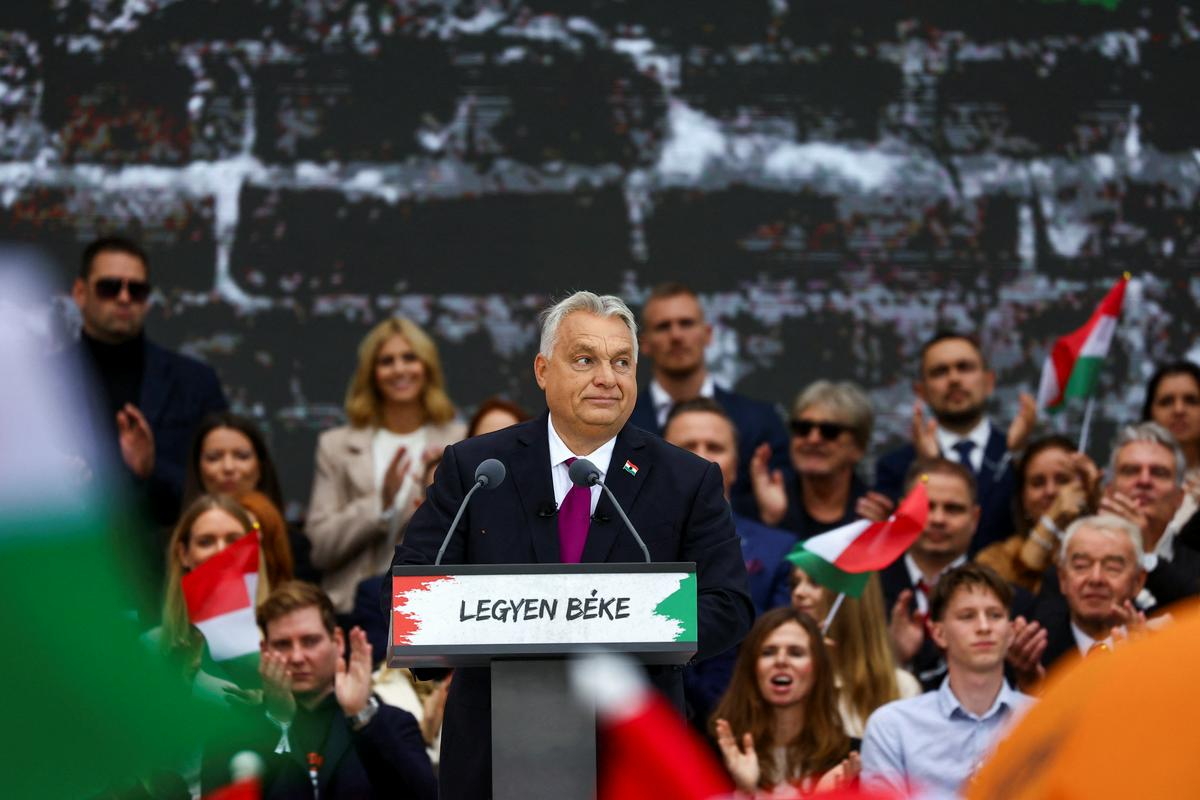 Orban na shodu kritiziral EU: "Bruselj se je odločil za vojno"