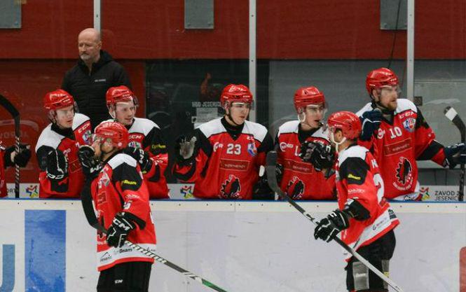 Jesenice po kazenskih strelih in zadetkom Erika Svetine ugnale Merano