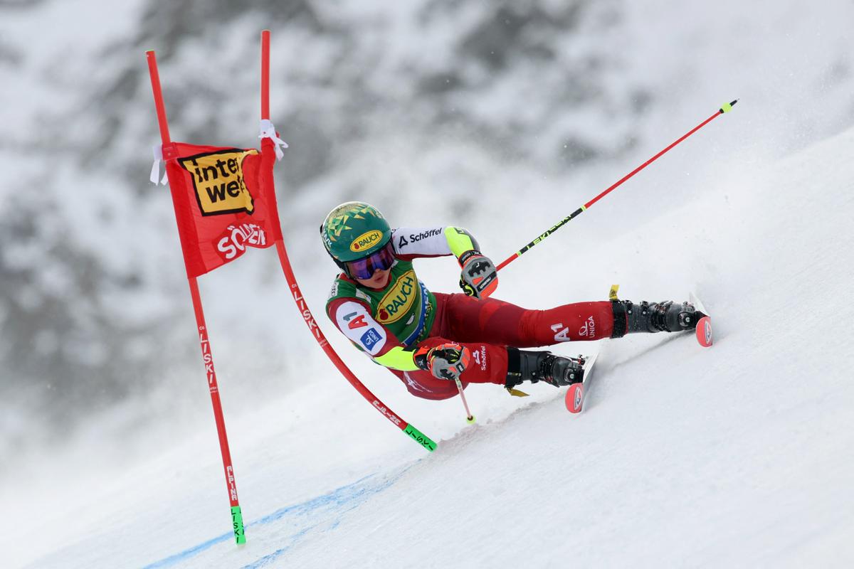 Scheib v Söldnu vodi z ogromno prednostjo, Slovenki zelo skromni