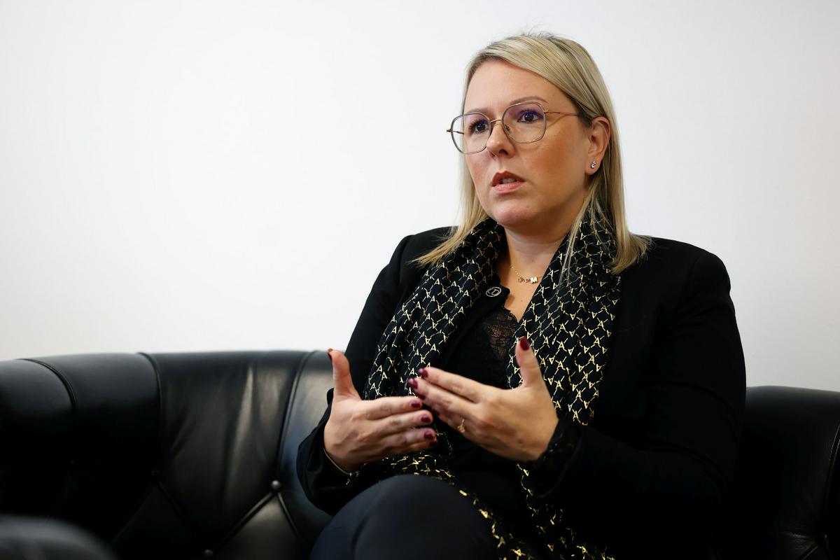 Mateja Čalušić: Poročilo kaže, da je ceno dvignil vsak člen v verigi. Regulacije cen hrane ne bo.