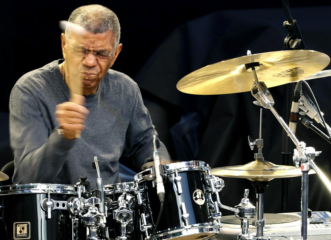 Umrl je velikan deža, bobnar Jack DeJohnette