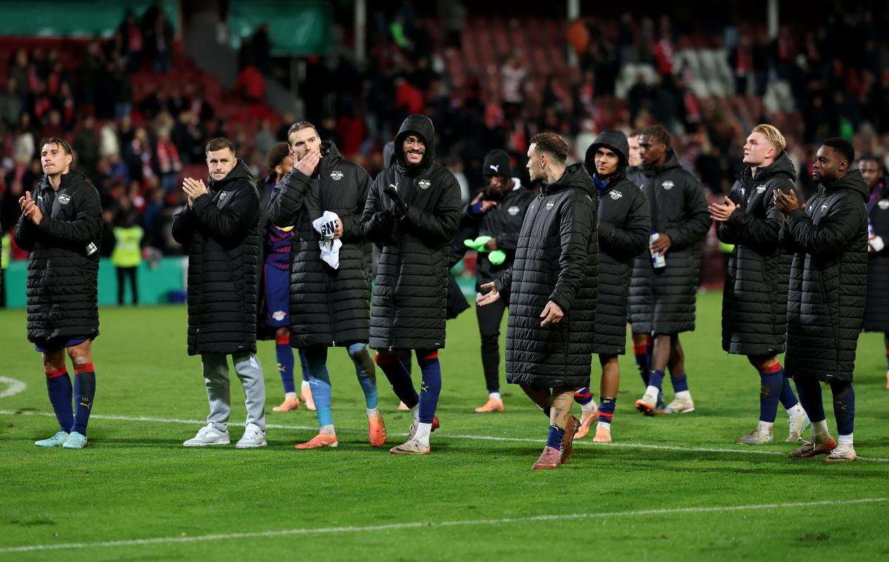 Na pokalni tekmi v Cottbusu umrl navijač Leipziga