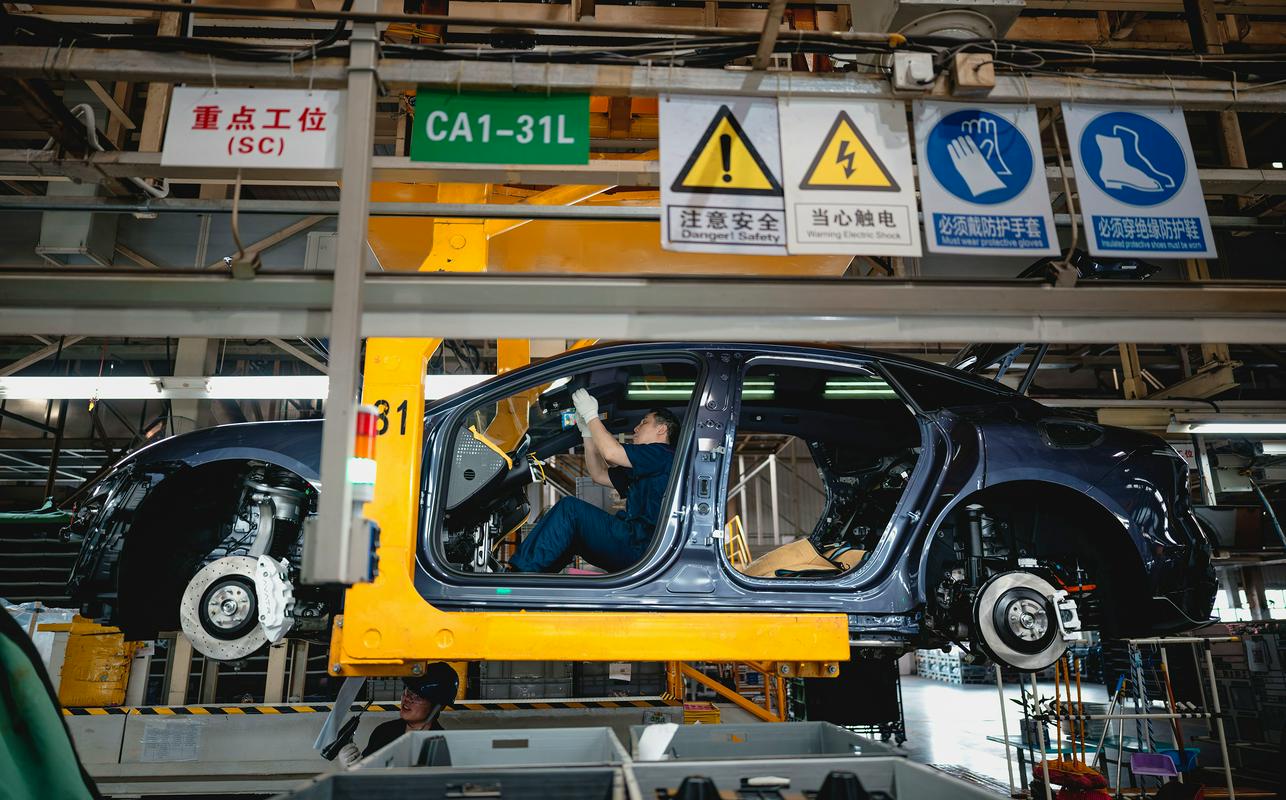 Kitajska ne bo več spodbujala proizvodnje električnih vozil zaradi prenasičenosti s ponudbo