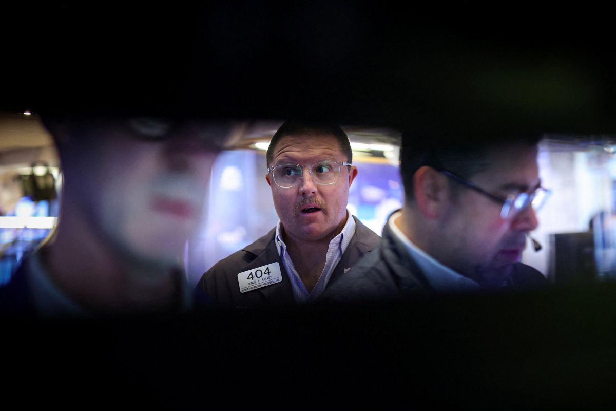 Muskov bilijonski "darilni paket"; bitcoin pod 100 tisoč dolarjev