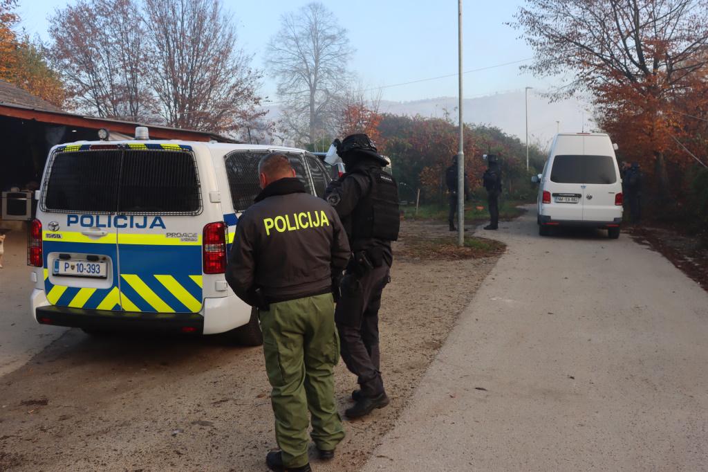 Petrič zagotavlja, da policisti ne kršijo zakona, Novo mesto še brez kamer