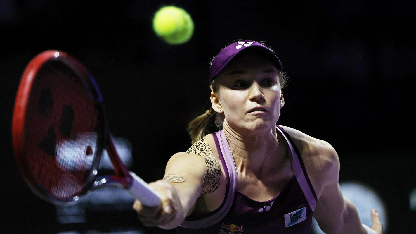 Ribakina neporažena končala skupinski del v Rijadu