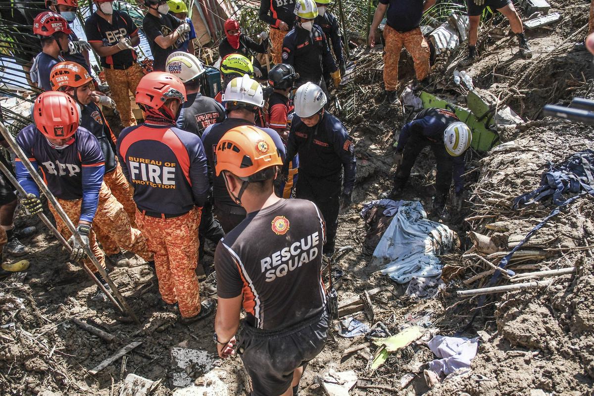 Predsednik Filipinov zaradi tajfuna Kalmaegi razglasil stanje nacionalne nesreče