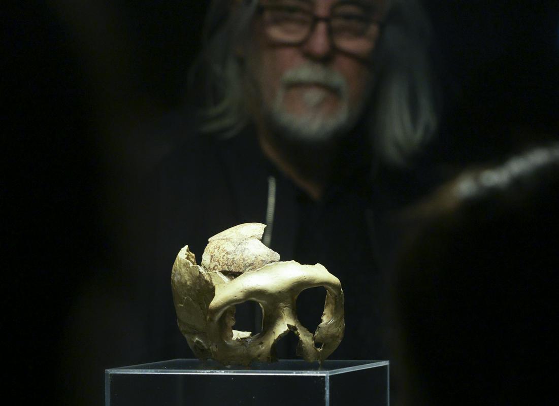130 tisoč let stara lobanja neandertalke razstavljena v Zagrebu
