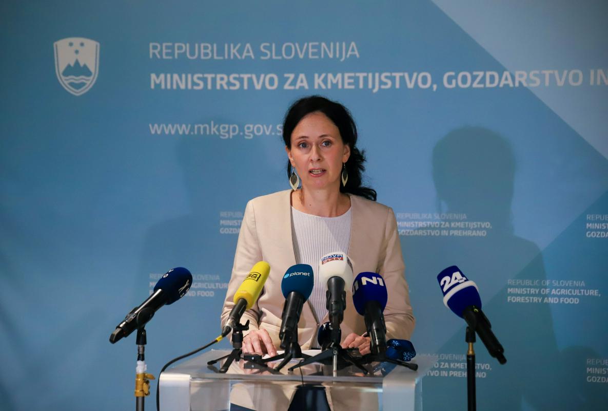 Vida Znoj odstopila kot direktorica Uprave za varno hrano zaradi uhajanja osebnih podatkov