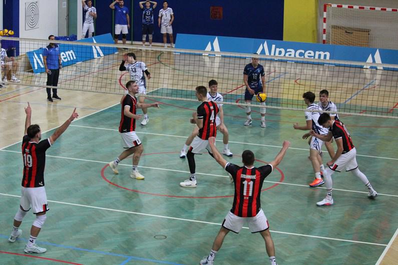 Fužinar po dobljenem prvem nizu v Kanalu nemočen