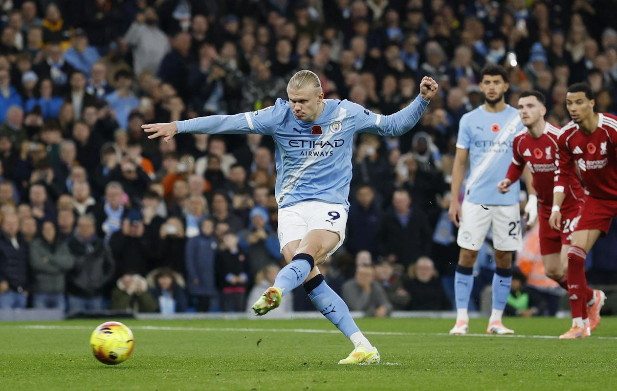 Derbi 11. kroga: Manchester City − Liverpool 1:0 (razveljavljen gol Van Dijka)