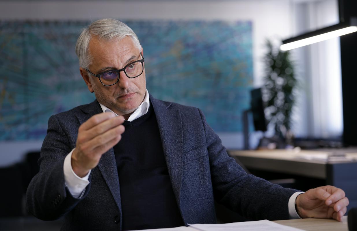 Vlada umestila karierni center in dodatek športnikom k pokojninam