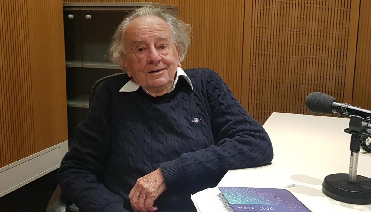 Ježkova nagrada Dušanu Hrenu, pionirju, ki je še danes vzor in navdih mlajšim generacijam