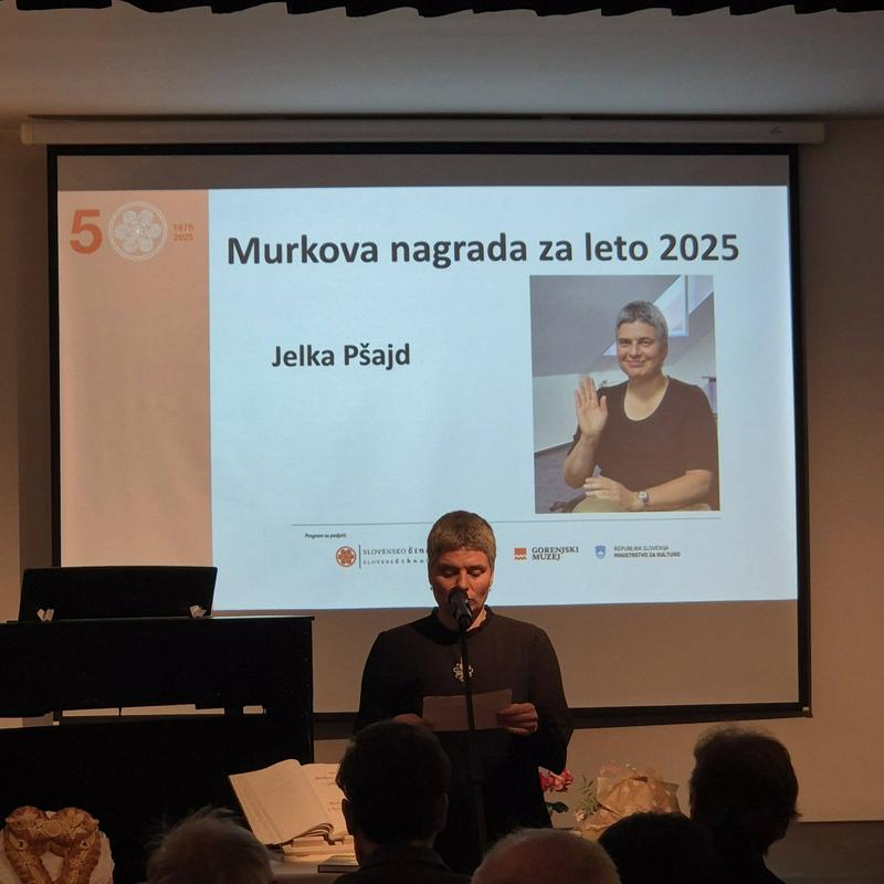 "Pripovedovalci mi pogosto povedo več kot svojim otrokom. To zaupanje je zame največje priznanje."