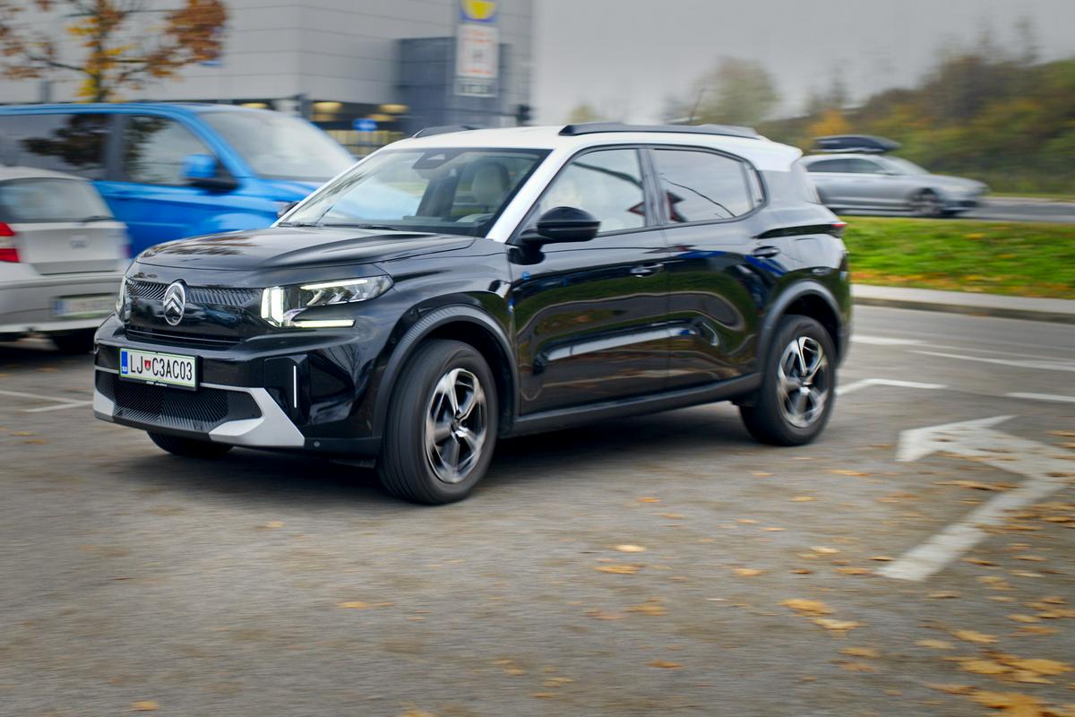 Citroën C3 aircross s prtljažnikom tudi za nemškega ovčarja?