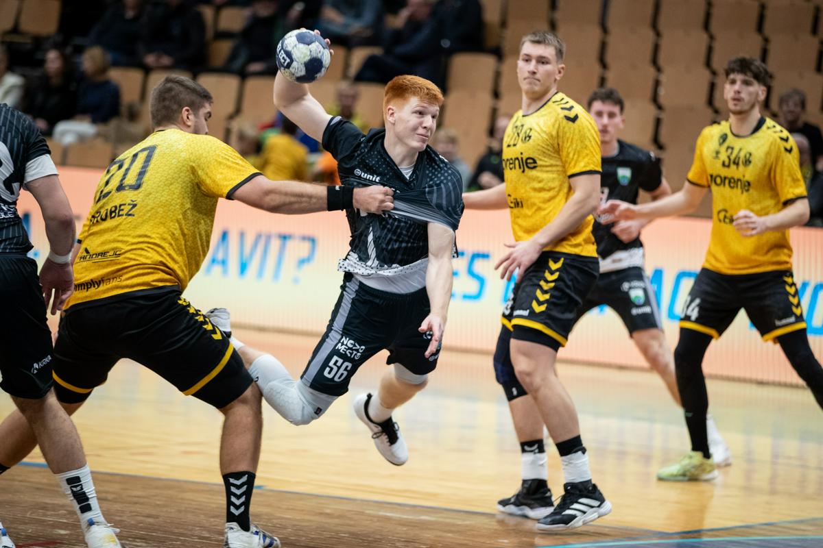 Rokometaši Gorenja Velenja po skromnem uvodu dosegli tretjo zmago v nizu