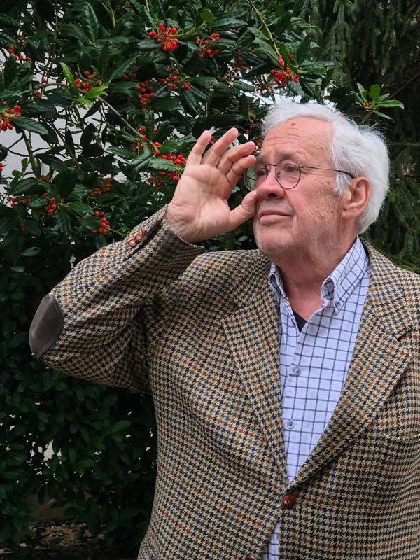 Oblikovalski presežki 2025: Za življenjsko delo nagrajen Matjaž Deu